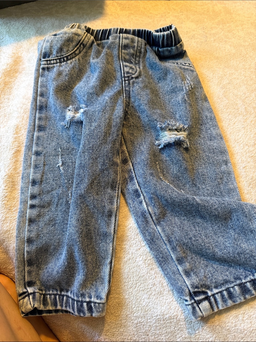 SHEIN Light Blue Distressed Kids Jeans